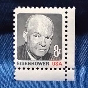 Uncirculated USA 1971 Eisenhower 8 Cent Stamp!!